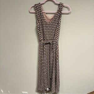 Boden Geometric Pink and Black Midi V Neck Dress Size 8R‎ 95% Viscose